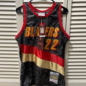 1991-92 hardwood classics basketball jersey!!!!